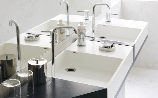 Perpetual Élysée Montaigne