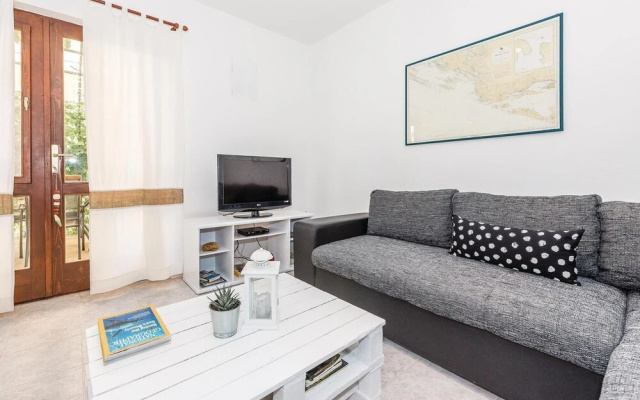 Nice Home in Sibenik With Wifi and 4 Bedrooms