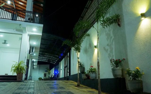 OYO 495 H M C Hotel Leisure House