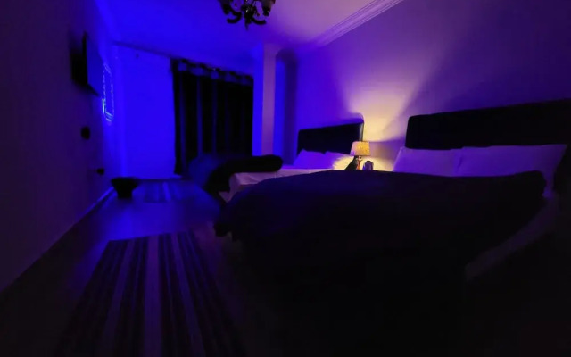 Pyramid Stars Inn
