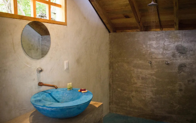 Celeste Del Mar Eco-Hotel