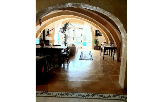 Panoramic Farmhouse