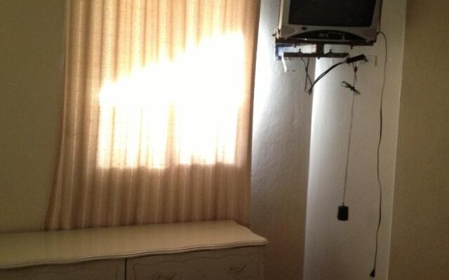 Hostal Plaza Yu