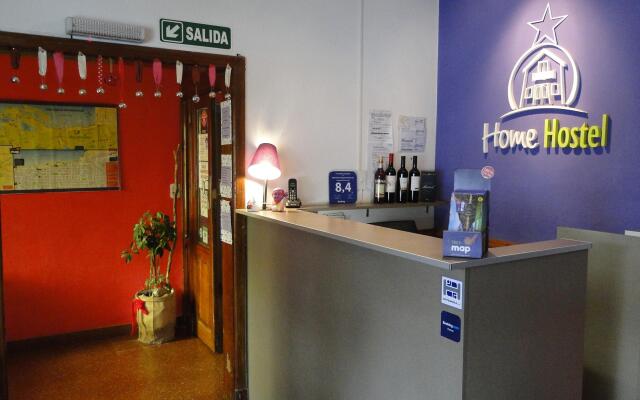 Hopa Home Patagonia Hostel & Bar