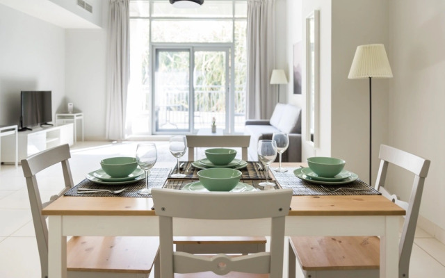 Superb apartment walking distance to Burj Khalifa