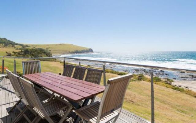 PENZANCE Gerroa Beachfront to Shelley Beach and 4pm check out Sundays