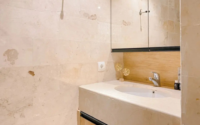 Wonderful And Homey 1Br Apartment The Empyreal Epicentrum Kuningan