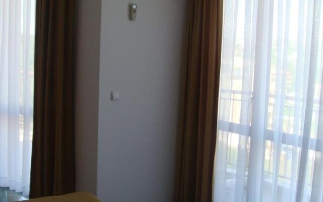 Svetlana Hotel