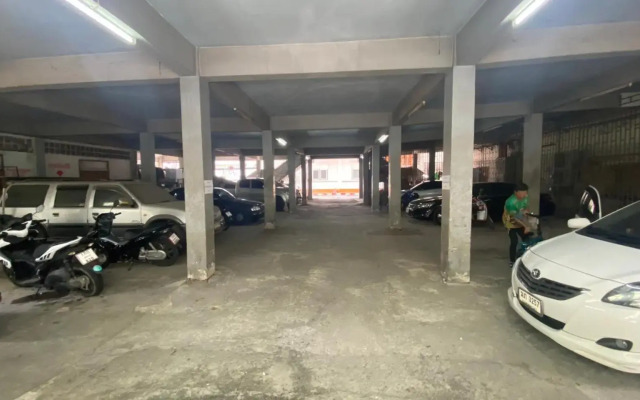 Alongkorn hotel by SB