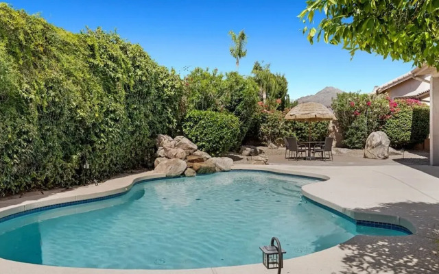 Amazing Home in Great Location W/backyard Oasis!