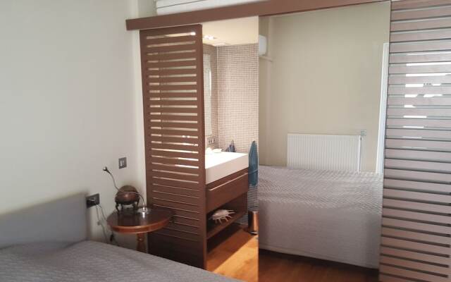 Captain's Luxury Suite