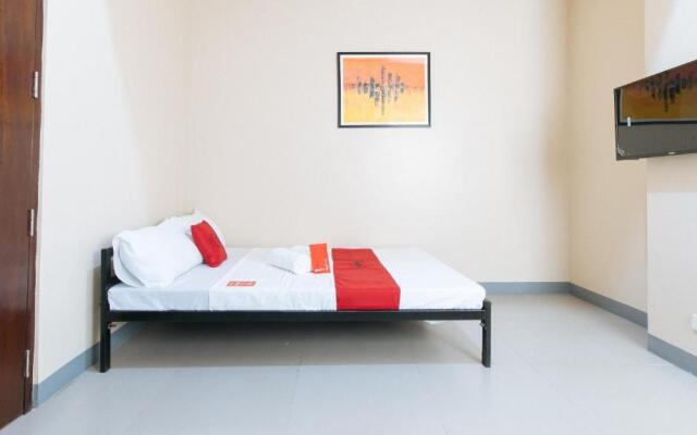 RedDoorz Plus @ Torre De Manuel Residences 1