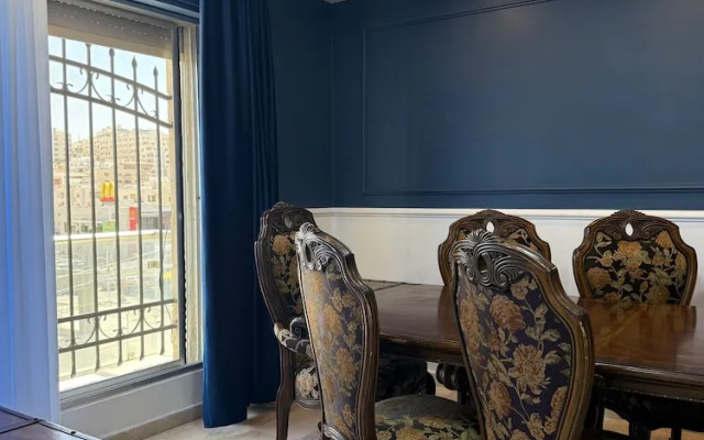 3bedroom Aprt of 200sqm Near Movenpick Hotel Amman