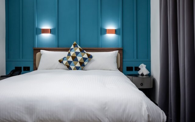 Voyager Hotel