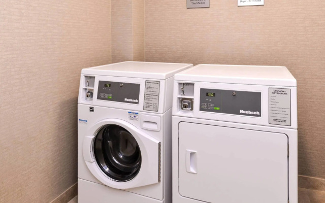 Courtyard by Marriott Detroit Farmington