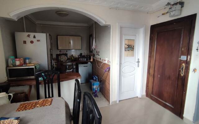 Females Only, Host Is Woman, City Center, Near All