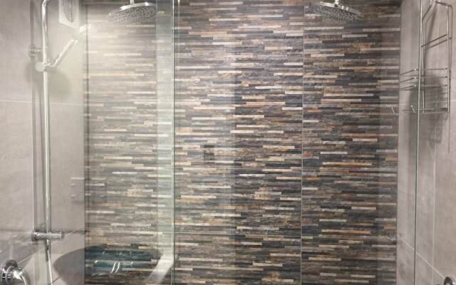 Spacious Lake View Townhouse Unbelievable SPA