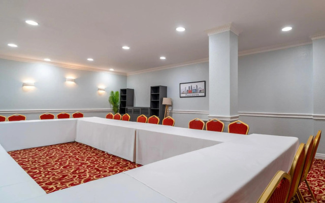 Britannia Sachas Hotel