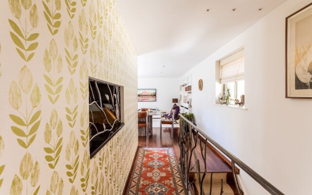 Quiet Kensington Mews House