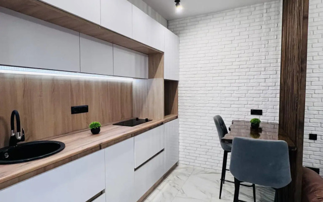 I'm at home on 178B Gorodskaya Street