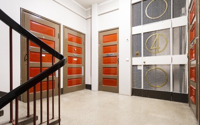 1BR City Apartment with Great Location