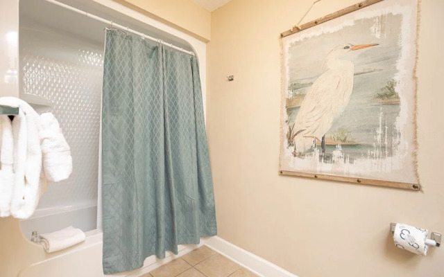 Phoenix Ix 703 2 Bedroom Condo