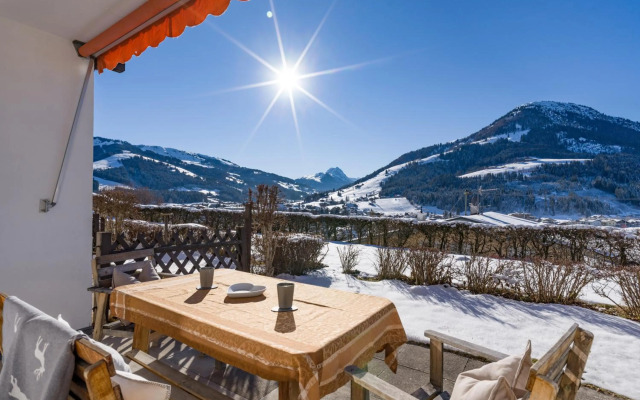 Apartment Sunnyside Premium by Alpine Host Helpers