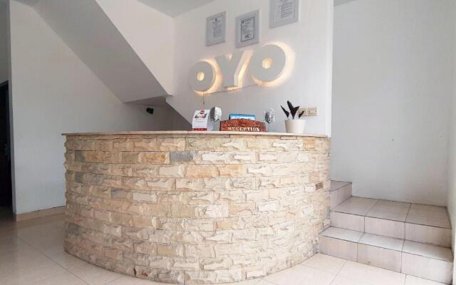 OYO 915 Villa Sari