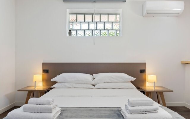 Elegant Apartment in Avola near Sea Beach