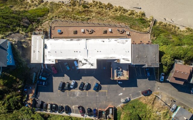 Sailor Jack's Oceanfront Inn
