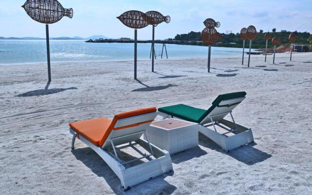 HARRIS Resort Barelang Batam