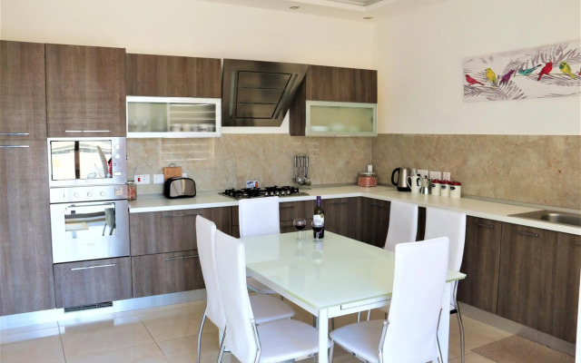 Valletta and Grand Harbour Lookout