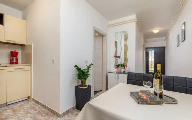 Dany Apartments