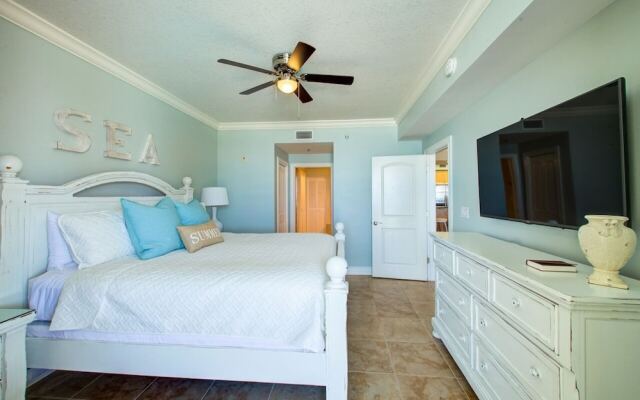 Azure 212 4 Bedroom Condo