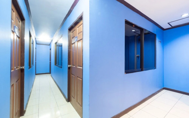OYO 75327 Diyana Residence