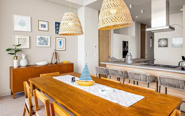 Panoramic Hot Tub Oceanview Luxury 4BR Penthouse