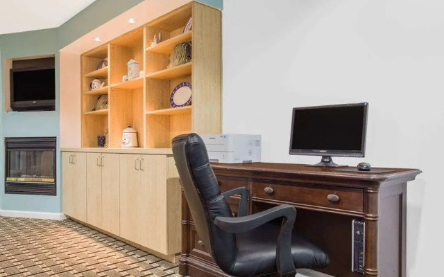 Days Inn by Wyndham Hilton Head