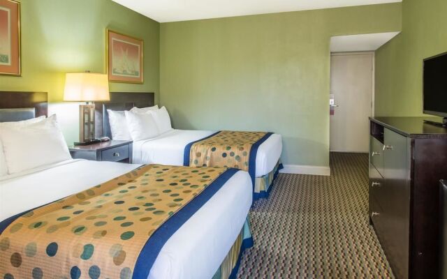 Ramada West Sacramento Hotel and Suites