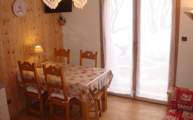 LA Poya : 3 Pièces Duplex 4 Personnes / 3 Rooms Duplex 4 People