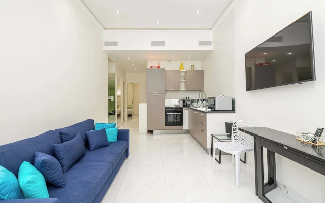 Beautiful Two Bedroom Apartment Near Croisette