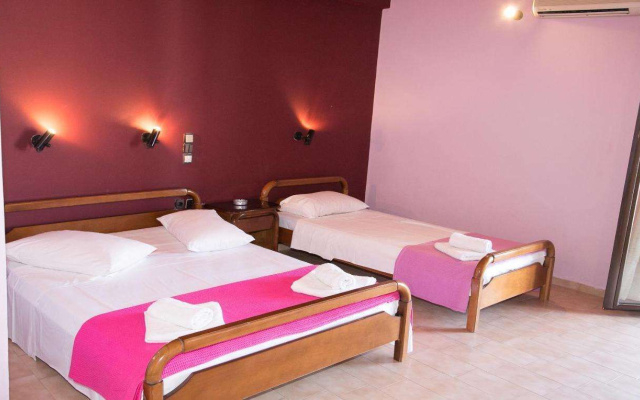 Petania Hotel & Apartments