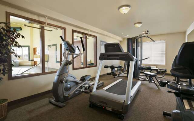 Super 8 by Wyndham Fort Nelson BC