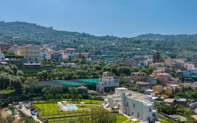 Villa Serenada by Elite Villas