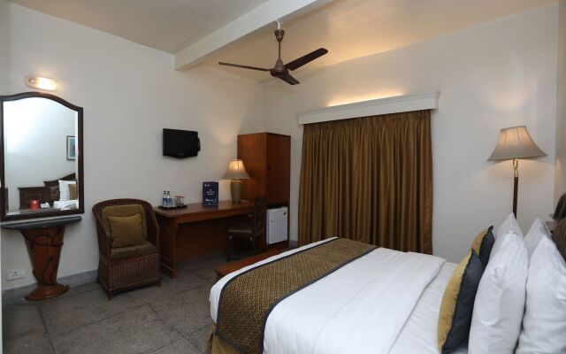 Capital O 10953 Dayal Lodge - A Boutique Hotel