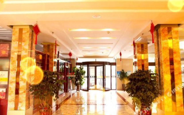 Baiyinquxinghongqiao Business Hotel