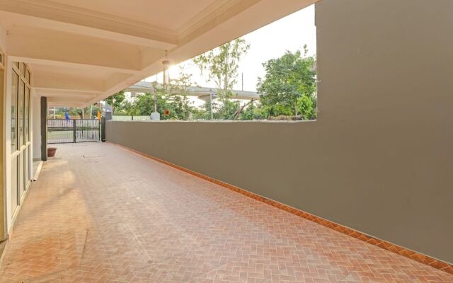 Treebo Grand Town House