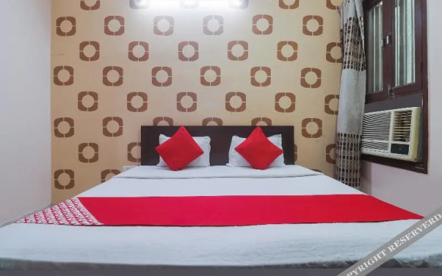 OYO 81499 Second Home Residency