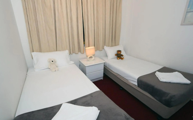 St Tropez Apartments