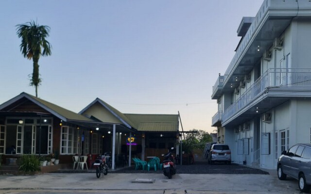 RedDoorz Syariah near Kantor Bupati Pantai Pandan