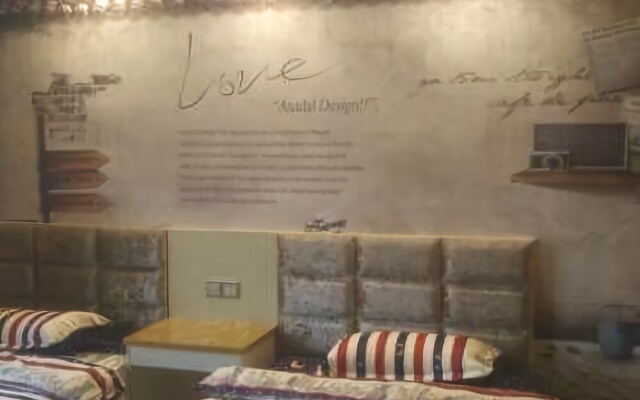 Hongchibo Hot Spring Hotel (Kaifeng Baogong Lake)